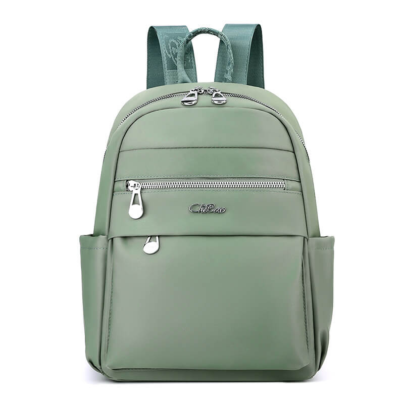 Bolso Capri Verde - Su diseño minimalista y versátil se adapta a cualquier look, permitiéndote llevar tus pertenencias con estilo y comodidad