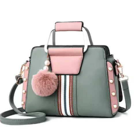 Bolso Serena color verde - Perfecta para salir de casa un fin de semana, pasear o incluso para ir a trabajar