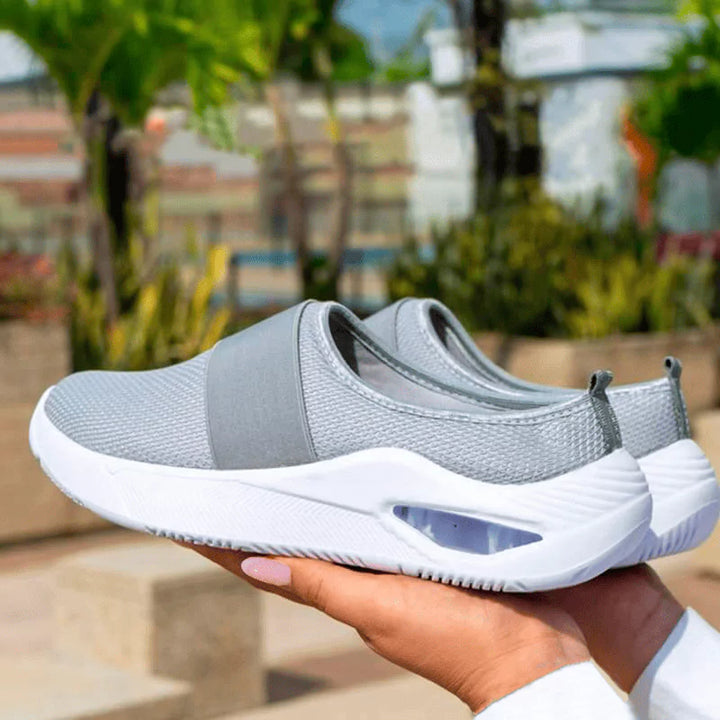 Tenis Nube Suaves Gris - Estos tenis están diseñados para durar, resistiendo el desgaste diario sin perder su forma ni comodidad.