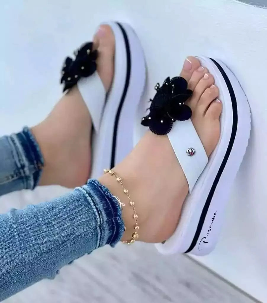 Sandalias Piesarena Estilo Tropical en color blanco - Transpirables y seguras, perfectas para cualquier ocasión